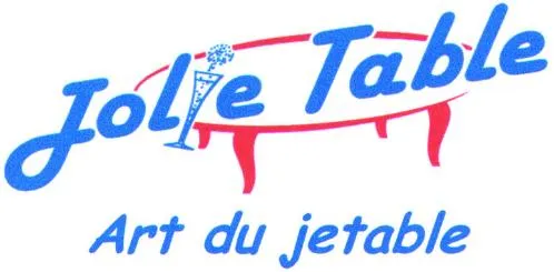JOLIE TABLE ART DU JETABLE