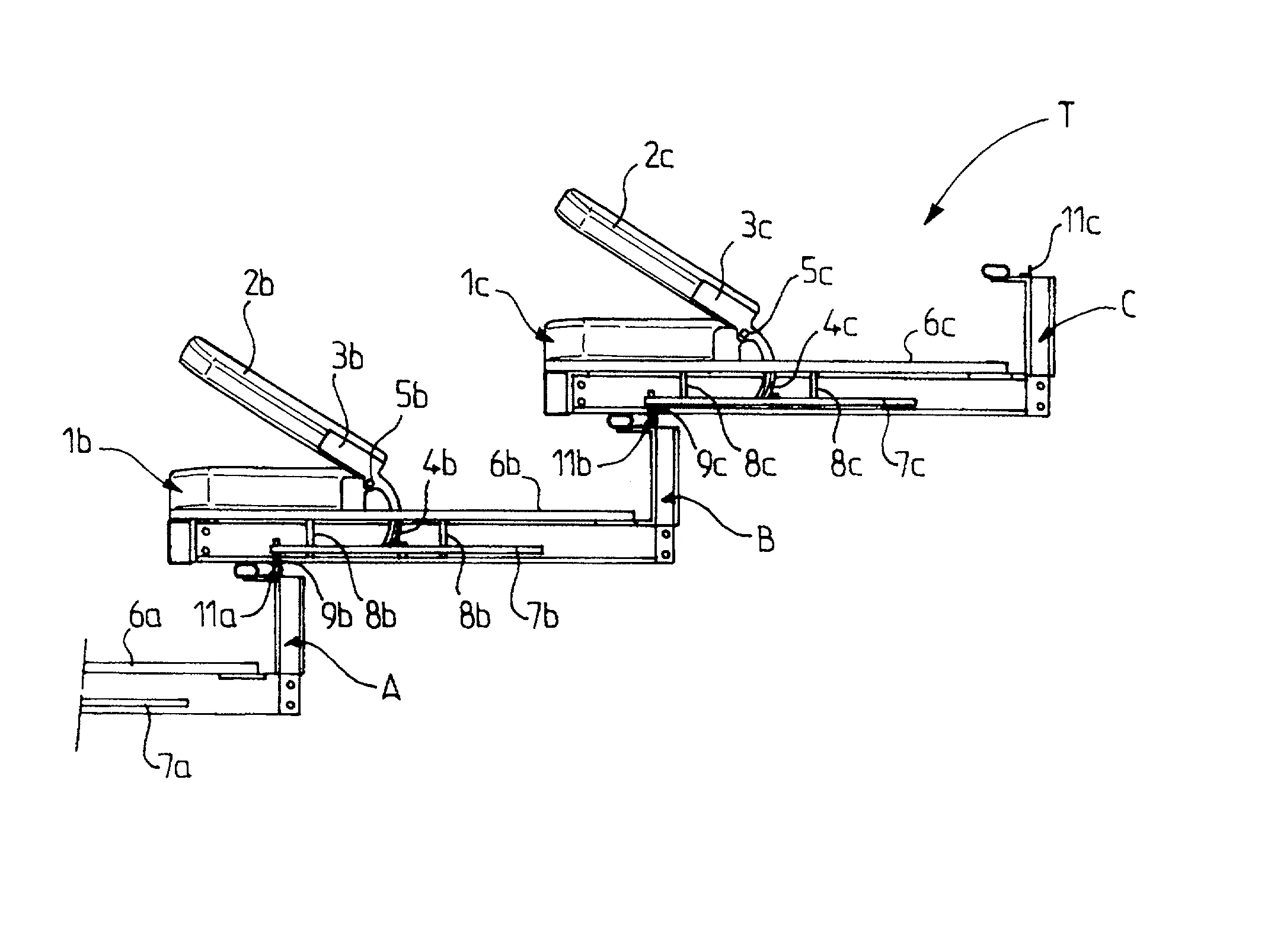 Tribune retractable