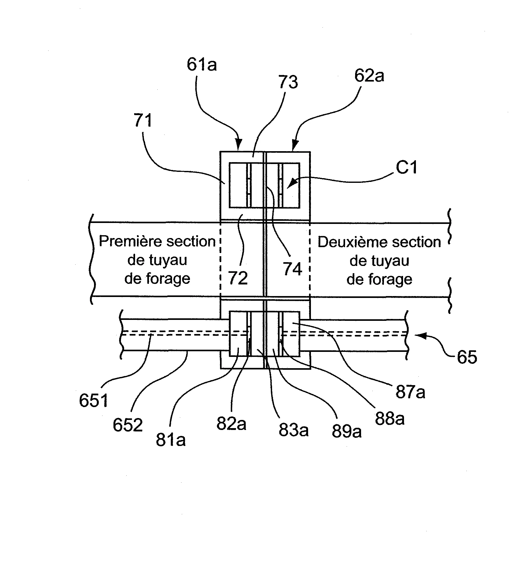Coupleur pour coupler une premiere et une seconde section d'une ligne de transmission, systeme de transmission de donnees correspondant et composant correspondant