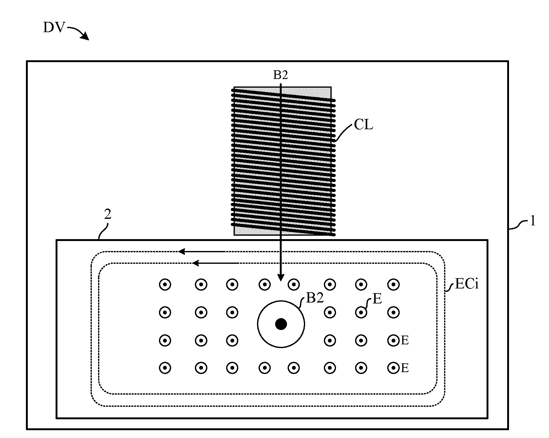 Dispositif portable comprenant des moyens de transmission de donnees par couplage inductif et courant intracorporel