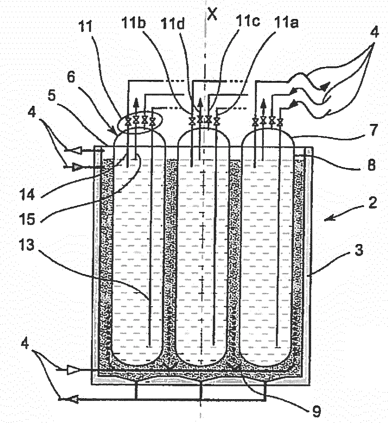 Dispositif de production d'une culture photosynthetique au moyen d'un photo-bioreacteur et d'au moins un distributeur de lumiere.
